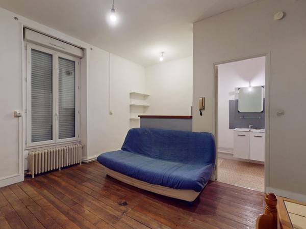 Location / Appartement 1 pièce de 22 m², Angoulême, Rue de la Tourgarnier / Photo 2