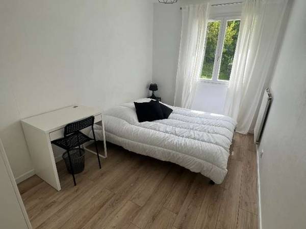 Colocation / Appartement 3 pièces de 60 m², Rennes, Rue Victor Schoelcher / Photo 2