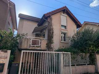 Colocation / 5 rooms house · 110 m², Grenoble, Avenue Washington