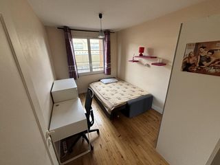 Colocation / Appartement 3 pièces de 63 m², Cachan, Avenue Aristide Briand