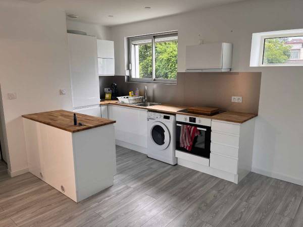 Colocation / Appartement 4 pièces de 80 m², Metz, Square du 14 Août 1870 / Photo 2