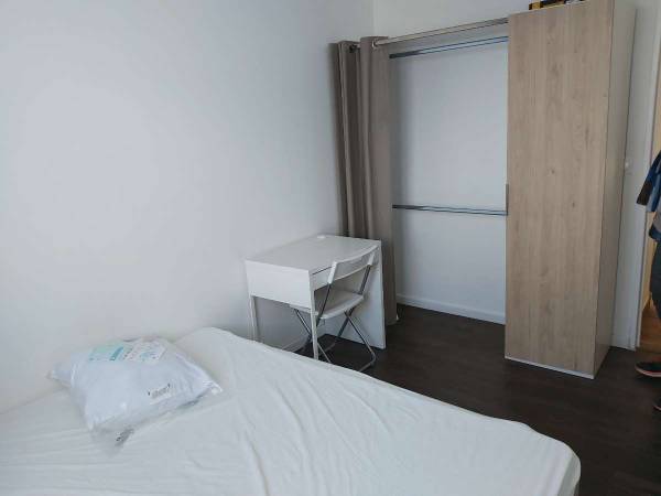Colocation / Appartement 6 pièces de 71 m², Ris-Orangis, Avenue de la Cime / Photo 3