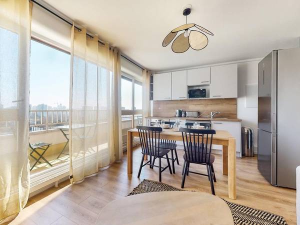 Colocation / Appartement 5 pièces de 86 m², Nanterre, 34 Rue Salvador Allende, / Photo 2