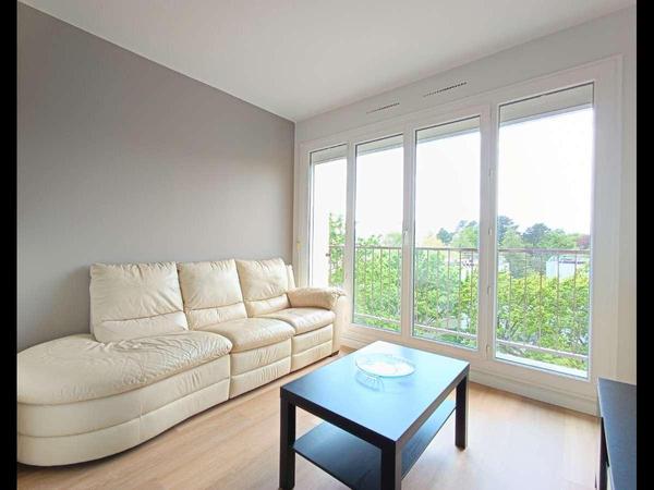 Colocation / Appartement 5 pièces de 77 m², Rennes, Allée de Malmoe / Photo 2