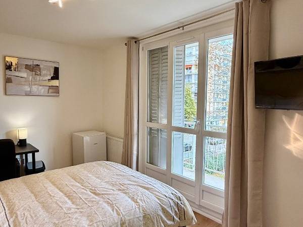 Colocation / Appartement 5 pièces de 84 m², Villeurbanne, Cours Emile Zola / Photo 2