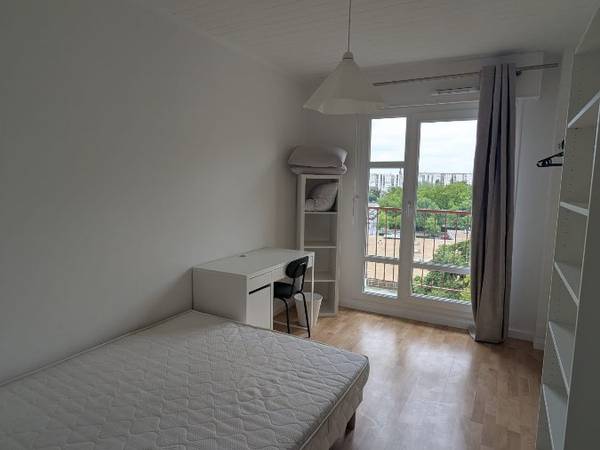 Colocation / Appartement 5 pièces de 83 m², Rennes, Square de Setúbal / Photo 2