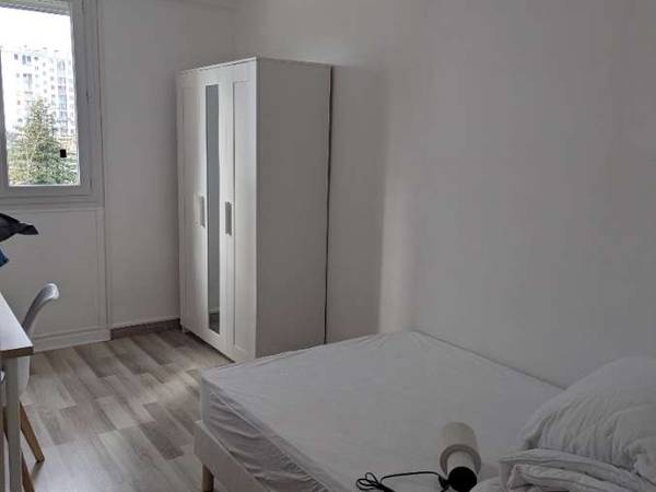 Colocation / Appartement 4 pièces de 62 m², Orléans, Rue Théodulf / Photo 5