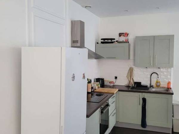 Colocation / Appartement 3 pièces de 77 m², Troyes, Rue de Preize / Photo 2