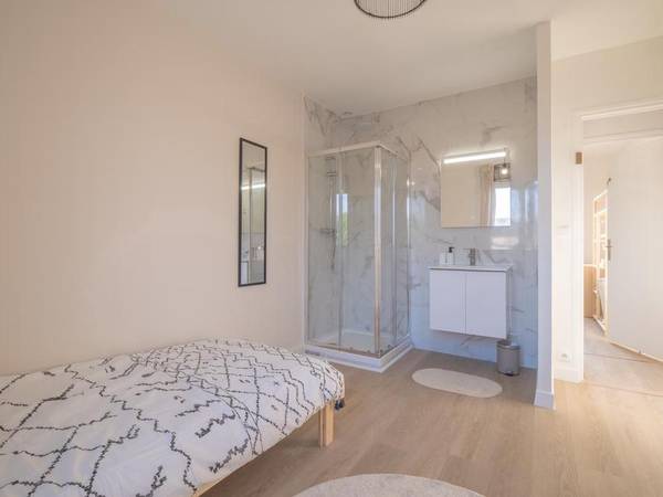 Colocation / Appartement 6 pièces de 109 m², Orléans, Rue des Murlins / Photo 2