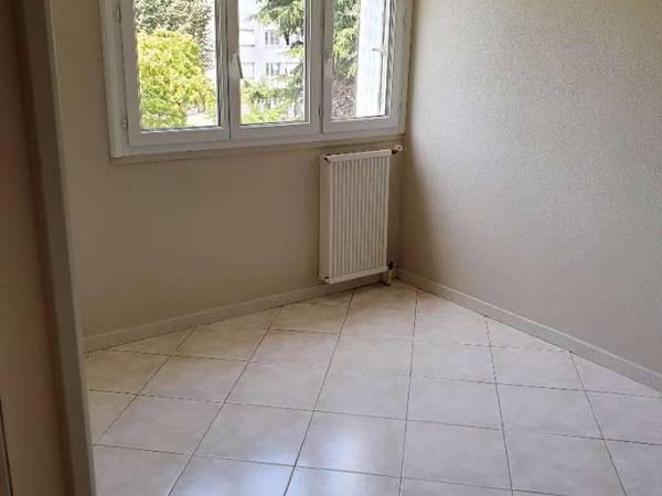Colocation / Appartement 4 pièces de 81 m², Toulouse, Rue Marc Laffargue / Photo 2