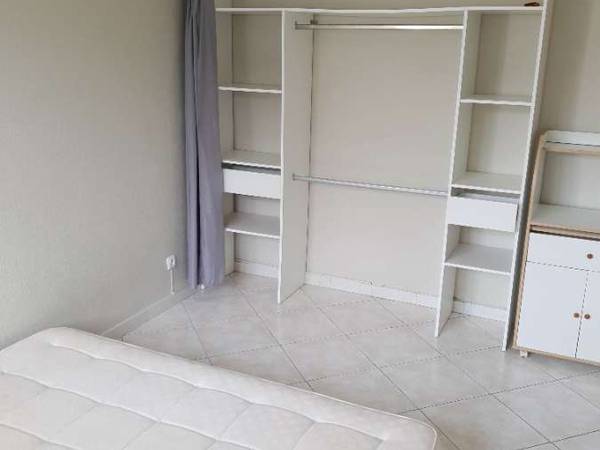 Colocation / Appartement 4 pièces de 81 m², Toulouse, Rue Marc Laffargue / Photo 2