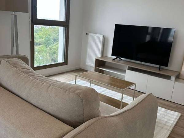 Colocation / Appartement 5 pièces de 83 m², Stains, Rue Madeleine Riffaud / Photo 2