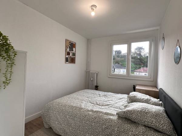 Colocation / Appartement 5 pièces de 90 m², Besançon, Rue de Chalezeule / Photo 13