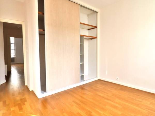 Location / Appartement 2 pièces de 33 m², Troyes, 5 Rue Jl Delaporte / Photo 2