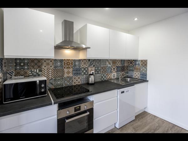 Colocation / Appartement 4 pièces de 72 m², Oullins-Pierre-Bénite / Photo 2