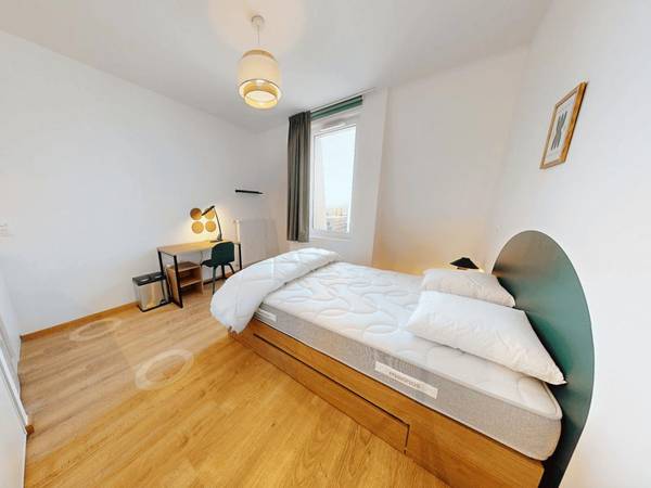 Colocation / Appartement 1 pièce de 2120 m², Cergy, 2 Place de la Pergola, / Photo 13