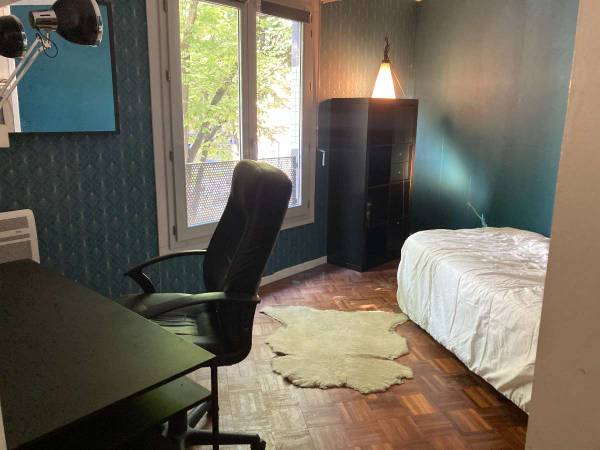 Chambre chez l'habitant / Appartement 4 pièces de 86 m², Paris, Rue Ordener / Photo 5