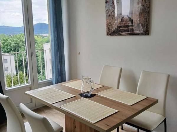 Colocation / Appartement 4 pièces de 72 m², Besançon, Rue de Fontaine-Écu / Photo 2