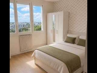 Room share, 4 rooms apartment, Orléans