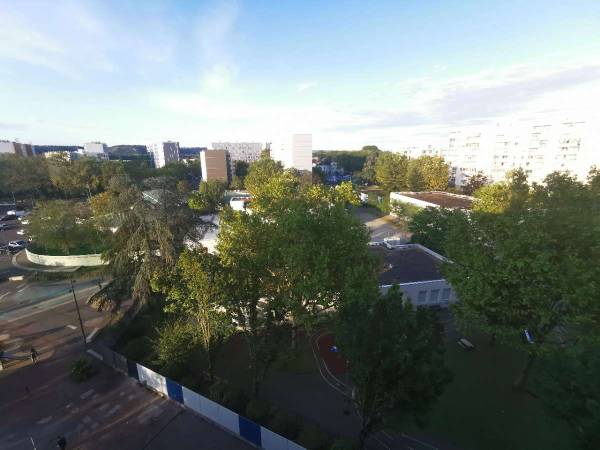 Colocation / Appartement 6 pièces de 83 m², Vaulx-en-Velin, Chemin des Barques / Photo 2