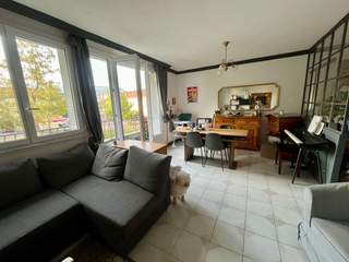 Colocation / Appartement 4 pièces de 84 m², Saint-Martin-d'Hères, Place de la Republique