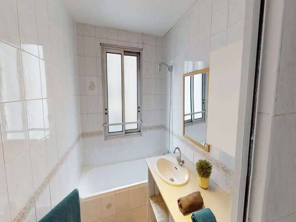 Colocation / Appartement 7 pièces de 80 m², Lyon, Rue Jean Vallier / Photo 9