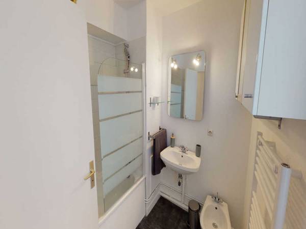 Colocation / Appartement 4 pièces de 80 m², Paris, Rue de la Santé / Photo 15