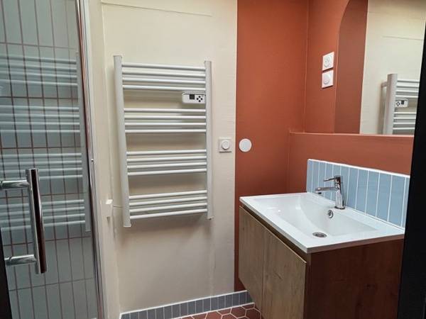 Location / Appartement 3 pièces de 51 m², Bordeaux, Rue Montfaucon / Photo 6