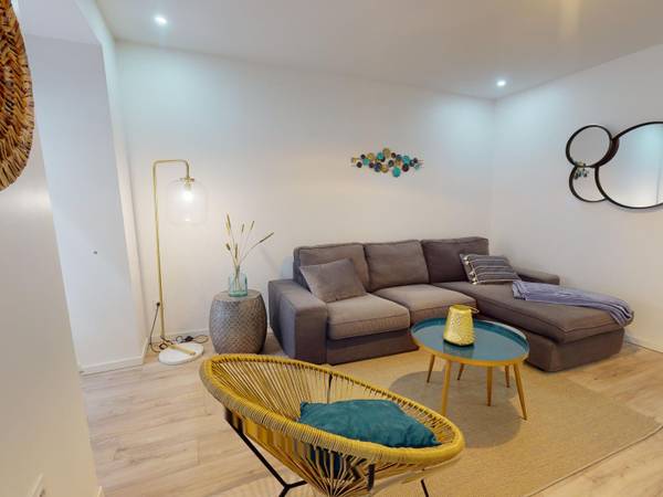 Location / Appartement 4 pièces de 88 m², Saint-Étienne, Rue Jules Ledin / Photo 2