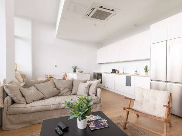 Colocation / Appartement 8 pièces de 145 m², Grenoble, Rue Maurice Gignoux / Photo 2