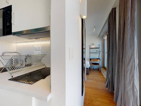 Location / Appartement 1 pièce de 16 m², Paris, 5/7 Impasse des Deux Cousins, / Photo 2