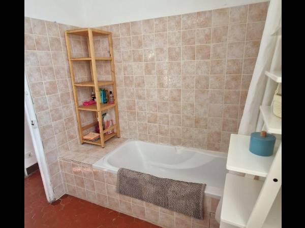 Colocation / Maison 7 pièces de 110 m², Marseille, Impasse du Presbytere / Photo 2