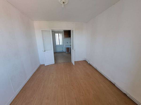 Colocation / Appartement 3 pièces de 53 m², Limoges, Rue Armand Dutreix / Photo 5