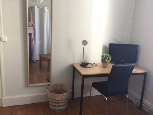 Flatsharing / 5-bedroom house · 75 m², Bron, Rue des Deux Fermes / Photo 2
