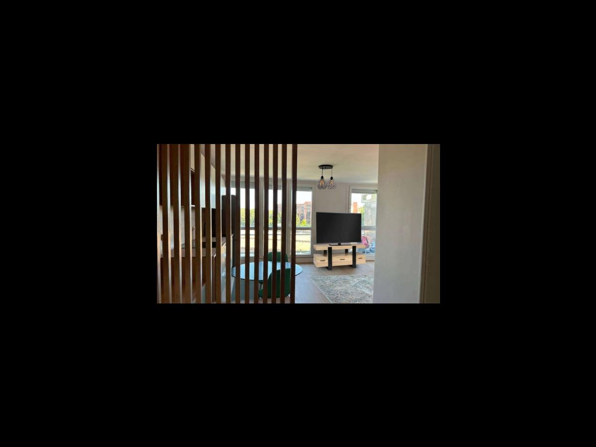 Appartement 5 pièces de 84 m² à Noisy-le-Grand | Colocation | 795€/mois