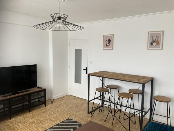 Flatsharing / 4-bedroom flat · 68 m², Vénissieux, Boulevard Marcel Sembat / Photo 2