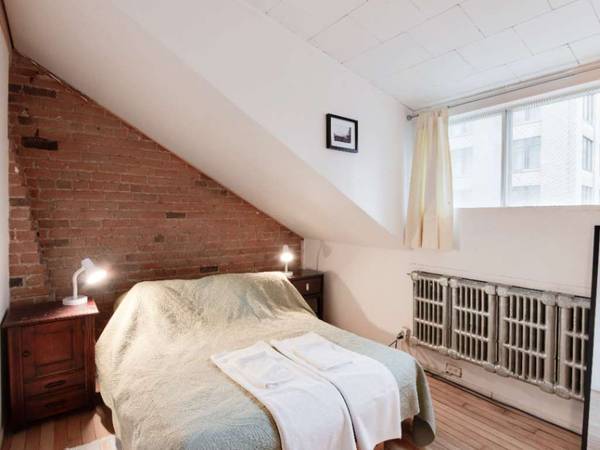 Chambre chez l'habitant / Appartement 3 pièces de 113 m², Montréal, Place du Frère-André / Photo 2