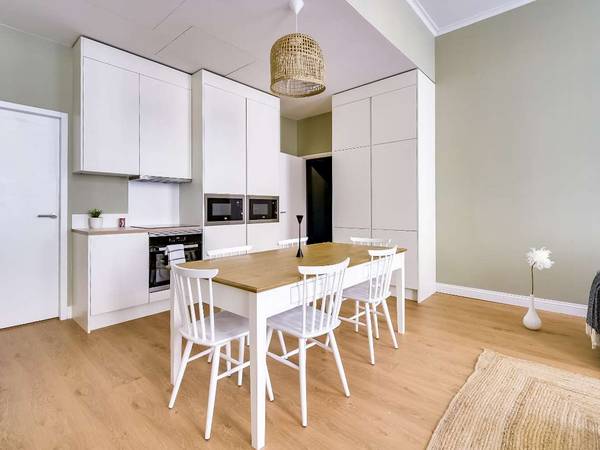 Colocation / Appartement 7 pièces de 113 m², Marseille, Rue Paradis / Photo 2