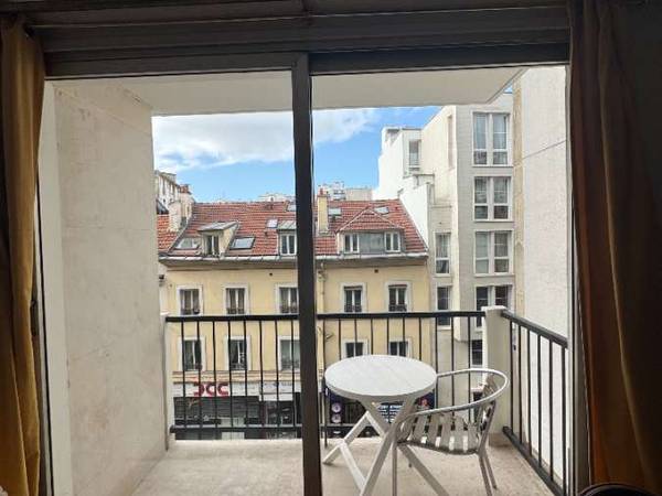 Sous-location / Appartement 3 pièces de 55 m², Paris, Rue de la Croix Nivert / Photo 2