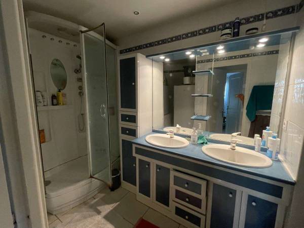 Sous-location / Appartement 5 pièces de 99 m², Montpellier, Avenue de Villeneuve-Angoulème / Photo 2