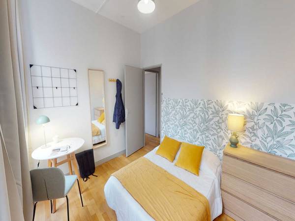 Colocation / Appartement 7 pièces de 150 m², Lyon, Rue du Président Édouard Herriot / Photo 2