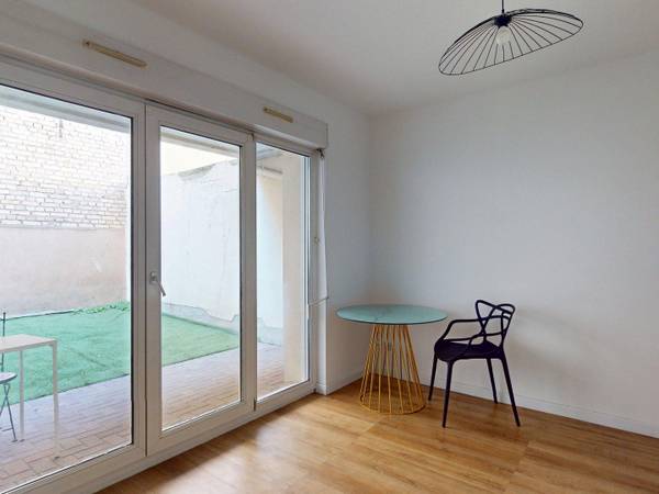 Location / Appartement 1 pièce de 17 m², Strasbourg, Rue du Cerf / Photo 2