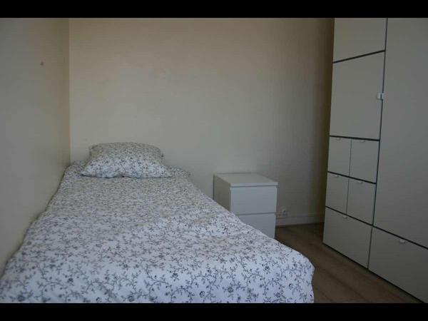 Colocation / Appartement 2 pièces de 30 m², Montreuil, Rue Didier Daurat / Photo 2