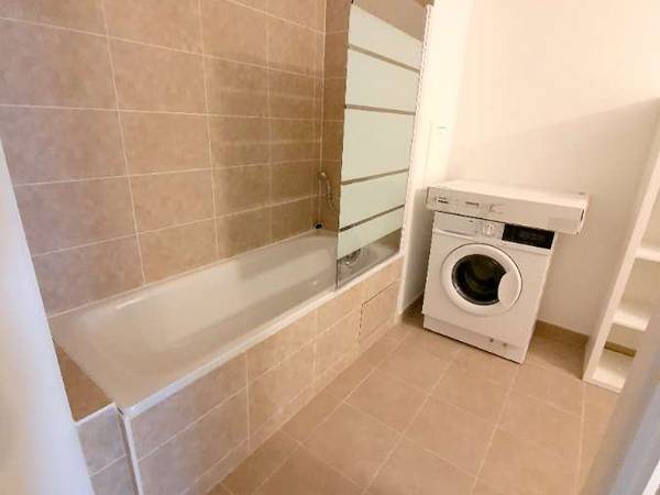 Colocation / Appartement 4 pièces de 101 m², Aubervilliers, Rue de la Courneuve / Photo 2