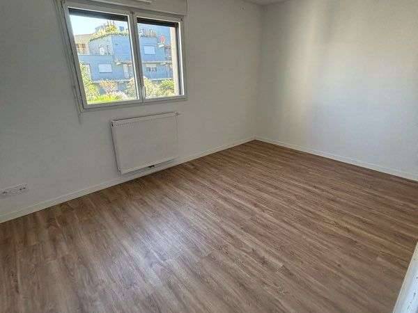 Colocation / Appartement 3 pièces de 70 m², Bordeaux, Sente des Mousses / Photo 2