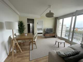 Rental / 5 rooms apartment · 83 m², Orléans, Rue Clément V