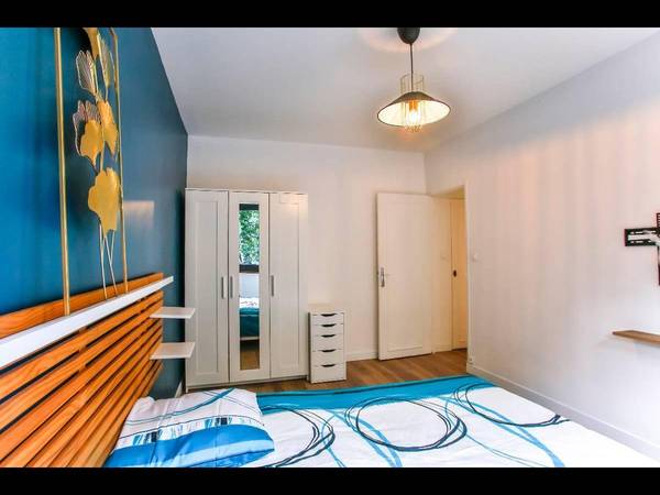 Colocation / Appartement 6 pièces de 113 m², Fontenay-le-Fleury, Square Ampere / Photo 2