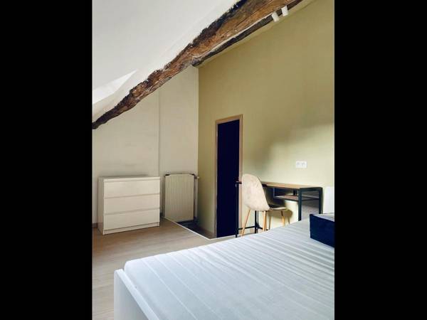 Colocation / Maison 8 pièces de 100 m², Liège, Rue d'Ougrée / Photo 2