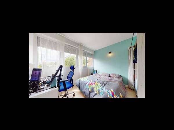 Colocation / Maison 7 pièces de 110 m², Cergy, B Rue des Plants Verts / Photo 2