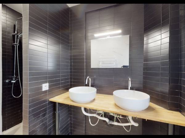 Colocation / Appartement 4 pièces de 66 m², Marseille, Bd National / Photo 8